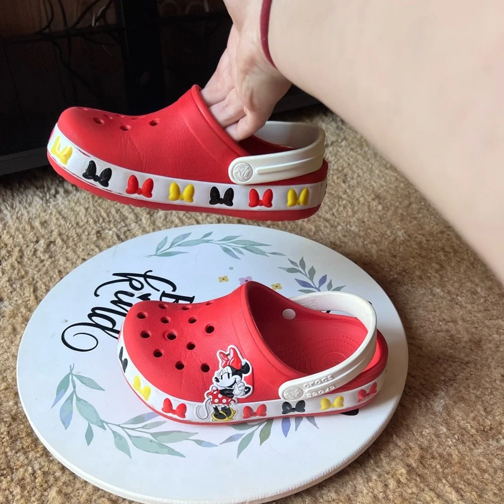 Crocs FunLab Disney Minnie Mouse Toddler Sandals size 1.